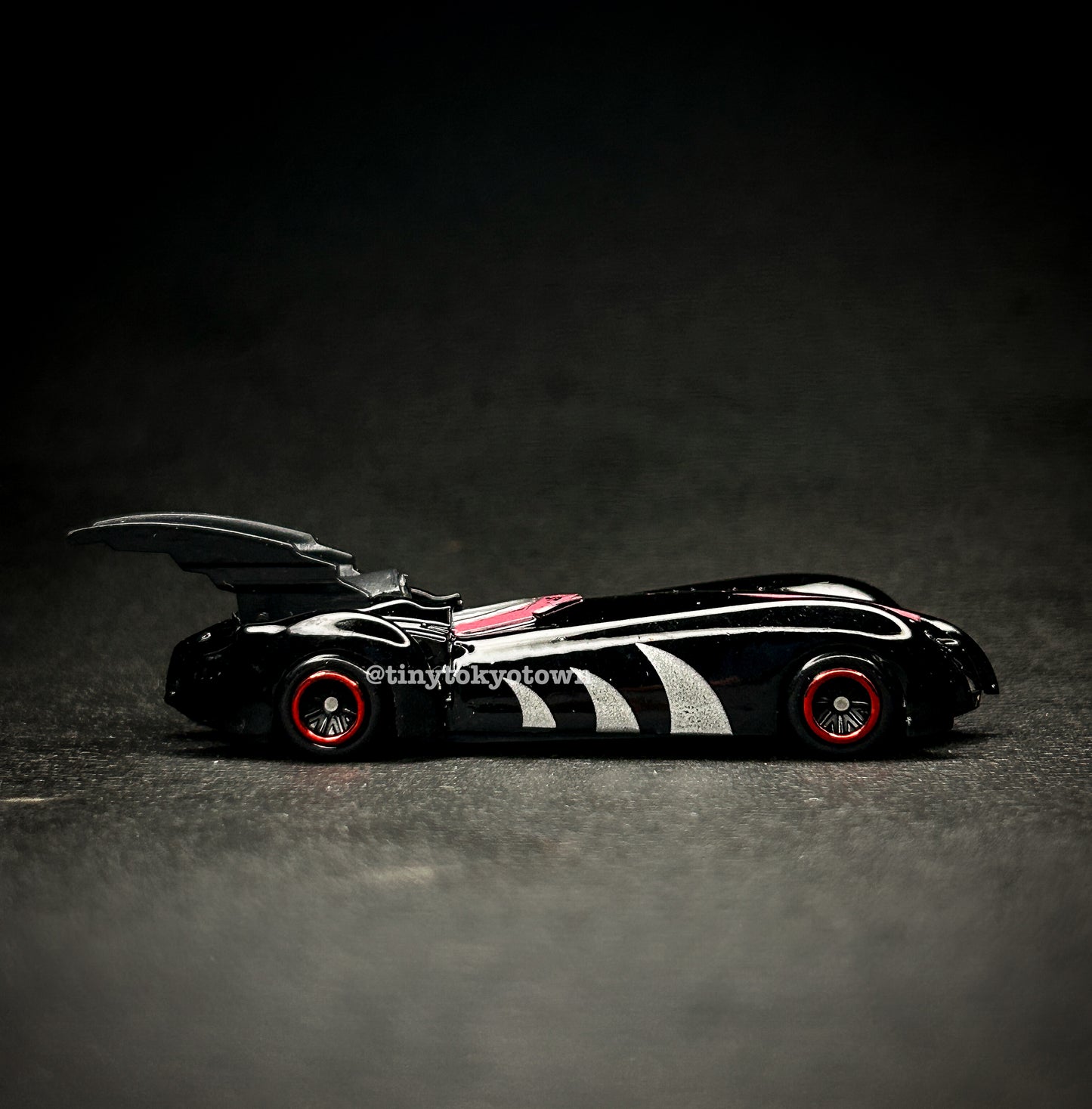 Bat Car – Shadow Glide Model 03