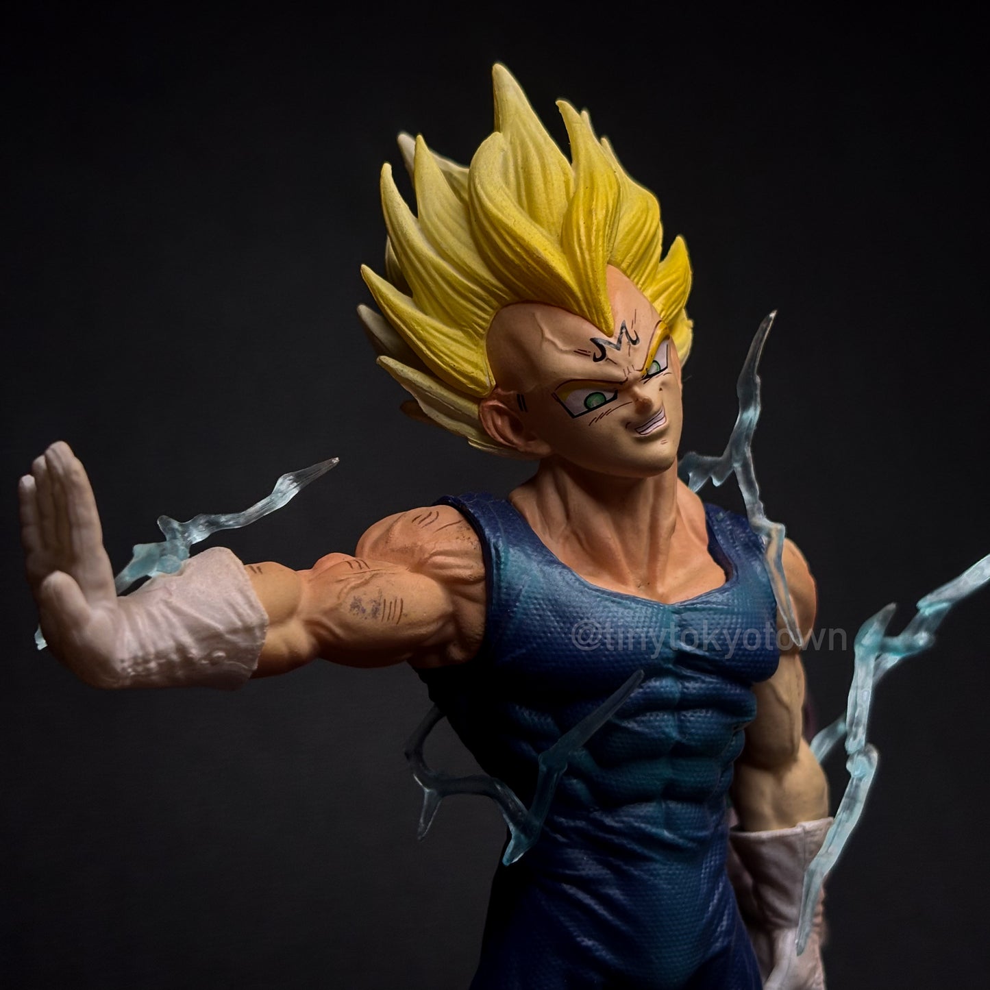 DBZ - Majin Vegeta – Dual Display Edition