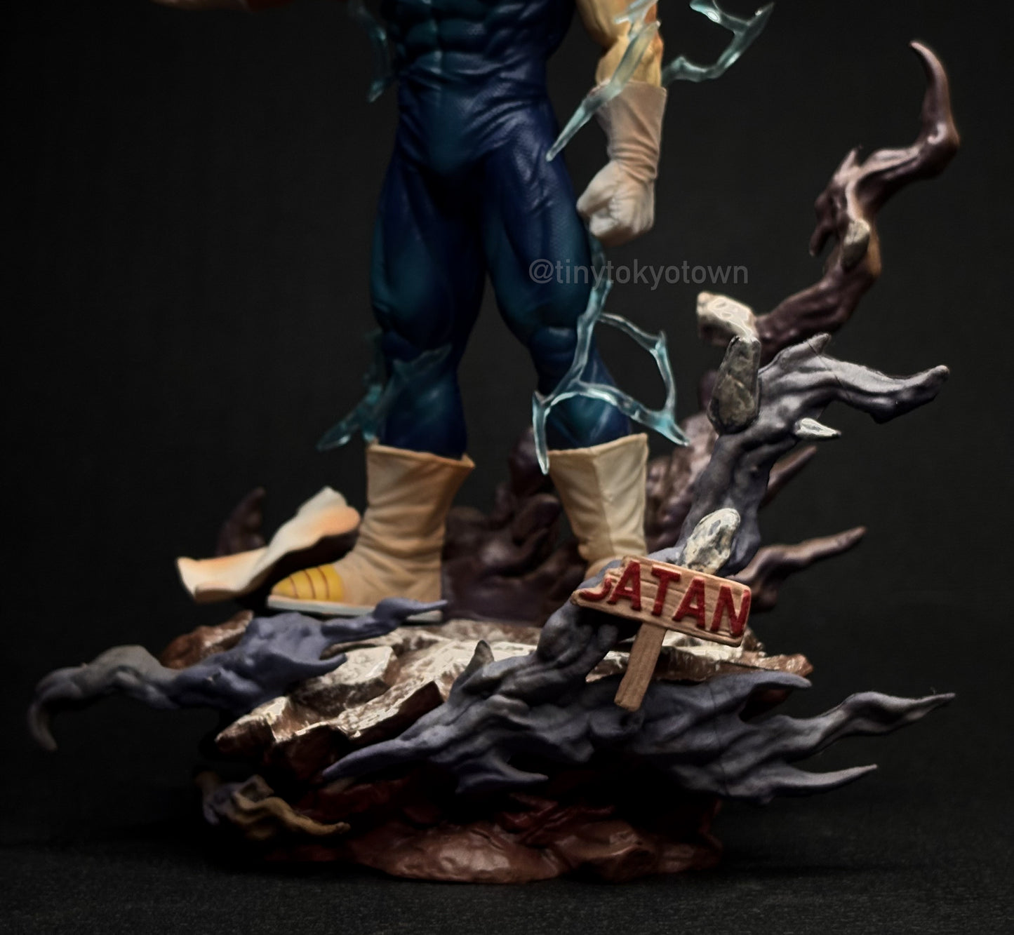 DBZ - Majin Vegeta – Dual Display Edition
