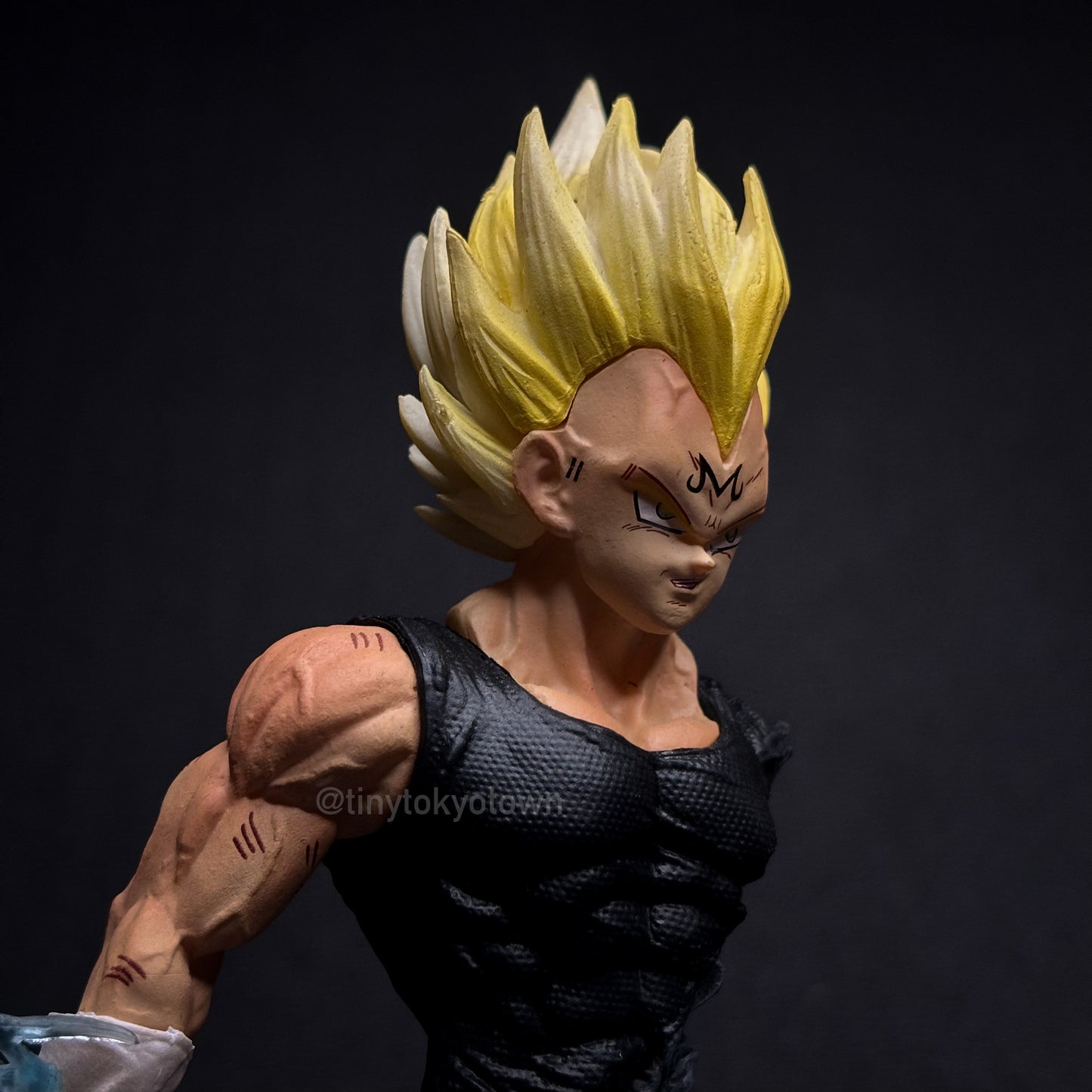 DBZ - Majin Vegeta – Dual Display Edition