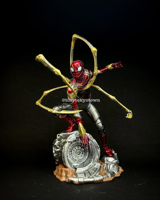 Marvel - Iron Spider Premium Action Figure