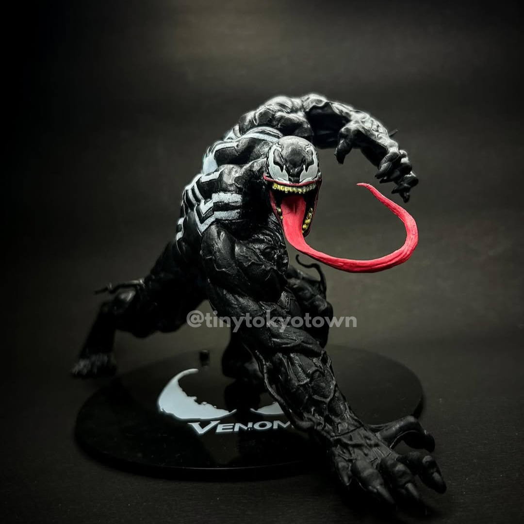 Marvel - Venom Action Figure
