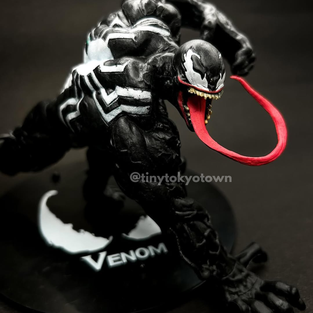Marvel - Venom Action Figure