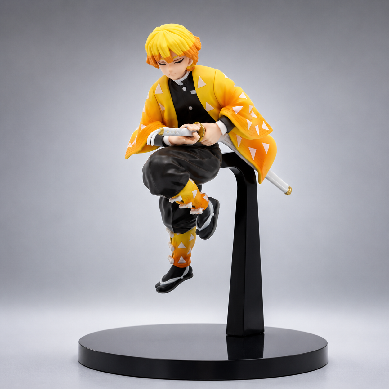 Demon Slayer Zenitsu Total Concentration Breathing Pose
